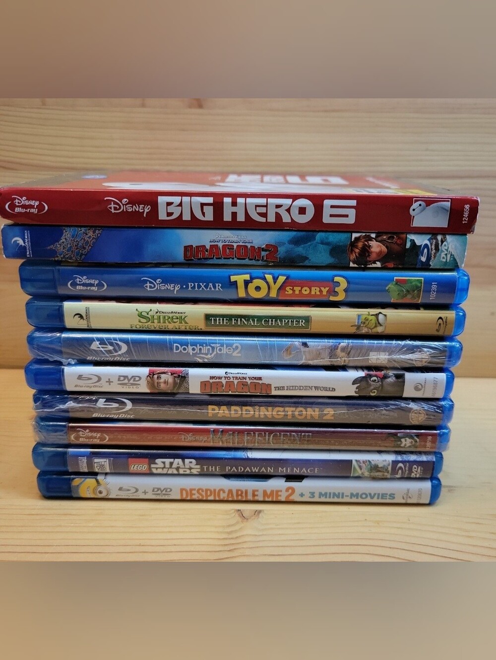 10 Kids blu ray bundle Disney & star wars